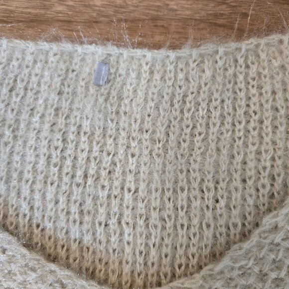 ITALY Women Textured Knit Sweater Soft Long Sleeve V-Neck Pullover Beige Small - Picture 6 of 14